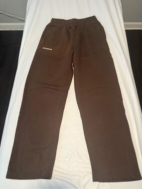 Erewhon women’s sweat pants